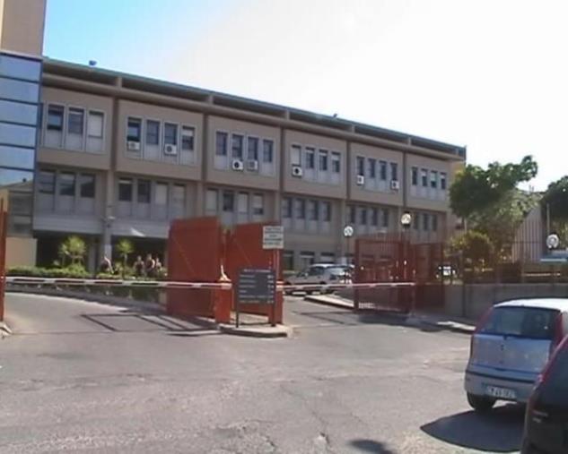 Coronavirus. Comitato “Magna Graecia”: "Bene la scelta della Santelli di equipaggiare adeguatamente gli ospedali Hub" images Coronavirus. Comitato “Magna Graecia”: "Bene la scelta della Santelli di equipaggiare adeguatamente gli ospedali Hub"