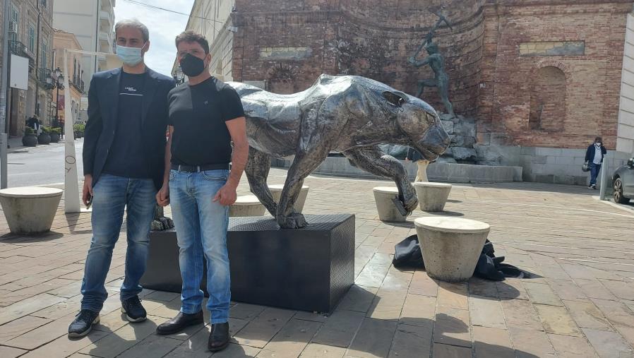 images Catanzaro. Inaugurata "La pantera", la nuova installazione dell'artista Nuccio Loreti 