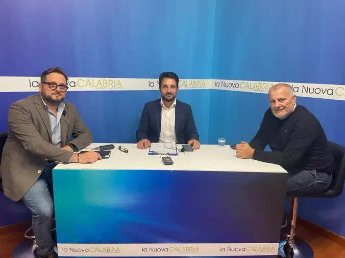 Catanzaro Capitale, i veri numeri dei parcheggi con l'Amc e Costanzo "contro tutti" (DIRETTA)  images Catanzaro Capitale, i veri numeri dei parcheggi con l'Amc e Costanzo "contro tutti" (DIRETTA)