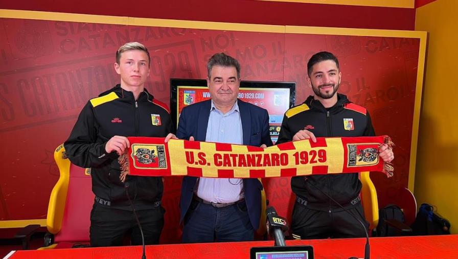 images Us Catanzaro 1929, i nuovi acquisti Sounas e Bjarkason: "Felici di giocare in questa squadra"