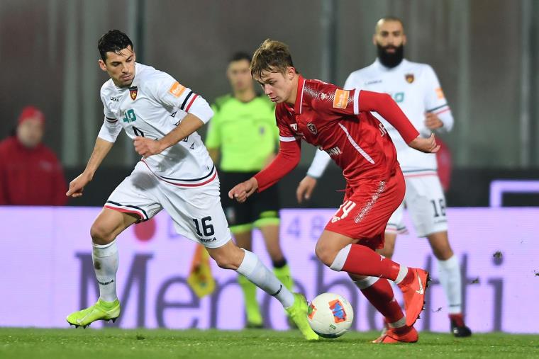 Post Perugia-Cosenza, Braglia sorride: “Squadra esemplare, grande ripresa”
images Post Perugia-Cosenza, Braglia sorride: “Squadra esemplare, grande ripresa”