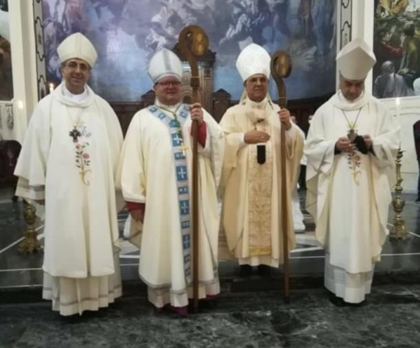 images Monsignor Maurizio Aloise nuovo arcivescovo di Rossano-Cariati: l'orafo Affidato realizza alcune delle insegne episcopali 