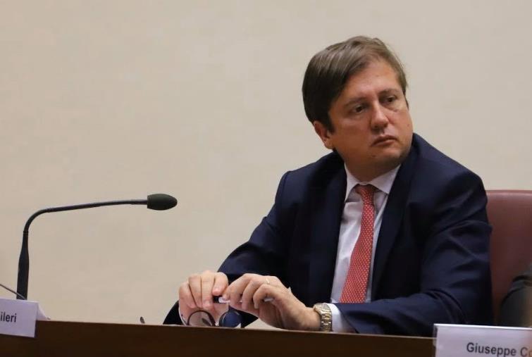 images Coronavirus. Il viceministro della Salute, Pierpaolo Sileri, domani mattina all'ospedale "Pugliese"