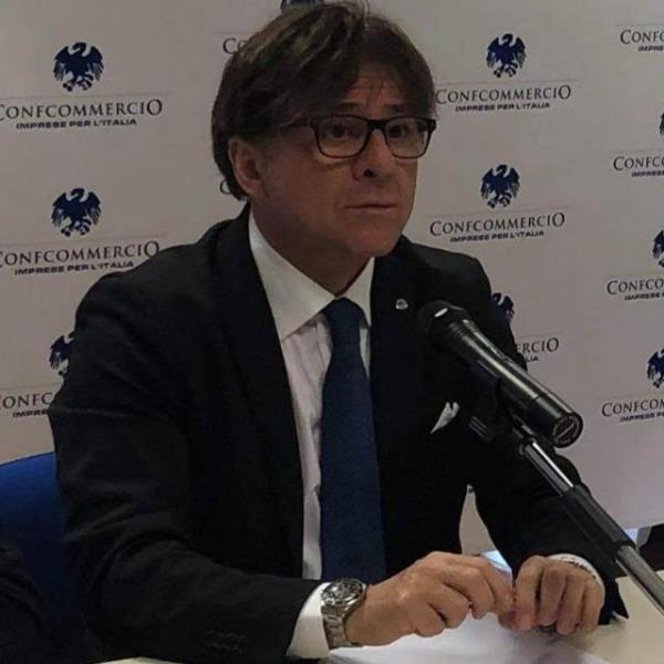 images Coronavirus. Falbo (Confcommercio): "Evitare il rischio usura. Gli istituti di credito facciano la loro parte"