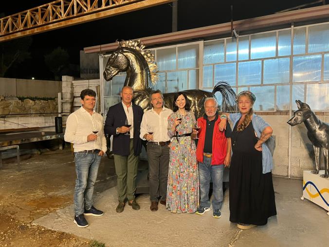 Catanzaro, Vitambiente e associazioni insieme per pensare alla rigenerazione sociale e urbana attraverso l'arte images Catanzaro, Vitambiente e associazioni insieme per pensare alla rigenerazione sociale e urbana attraverso l'arte