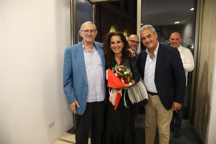 images In tanti all'inaugurazione della segreteria di Pietropaolo. Priorità: una politica shock per l'economia calabrese