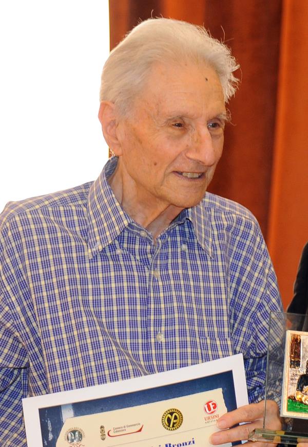 Catanzaro, Ursini (Accademia dei Bronzi) ricorda l'avv. Verbaro a 3 mesi dalla morte images Catanzaro, Ursini (Accademia dei Bronzi) ricorda l'avv. Verbaro a 3 mesi dalla morte