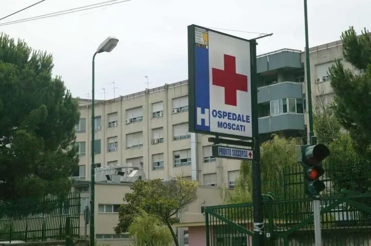 Muore in vacanza a 28 anni a seguito di un malore improvviso: dolore e sgomento a Cosenza images Muore in vacanza a 28 anni a seguito di un malore improvviso: dolore e sgomento a Cosenza