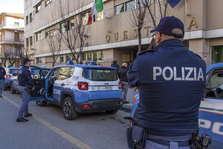 Provoca una frattura alla figlia: disposto divieto di avvicinamento per un uomo a Cosenza images Provoca una frattura alla figlia: disposto divieto di avvicinamento per un uomo a Cosenza