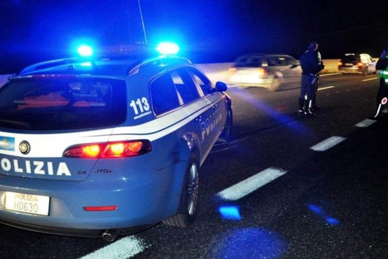 images Crotone, picchia la madre per avere i soldi per la droga: arrestato 