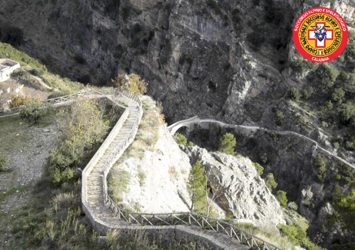 images Civita. Malore per un 56enne, interviene il soccorso alpino Calabria