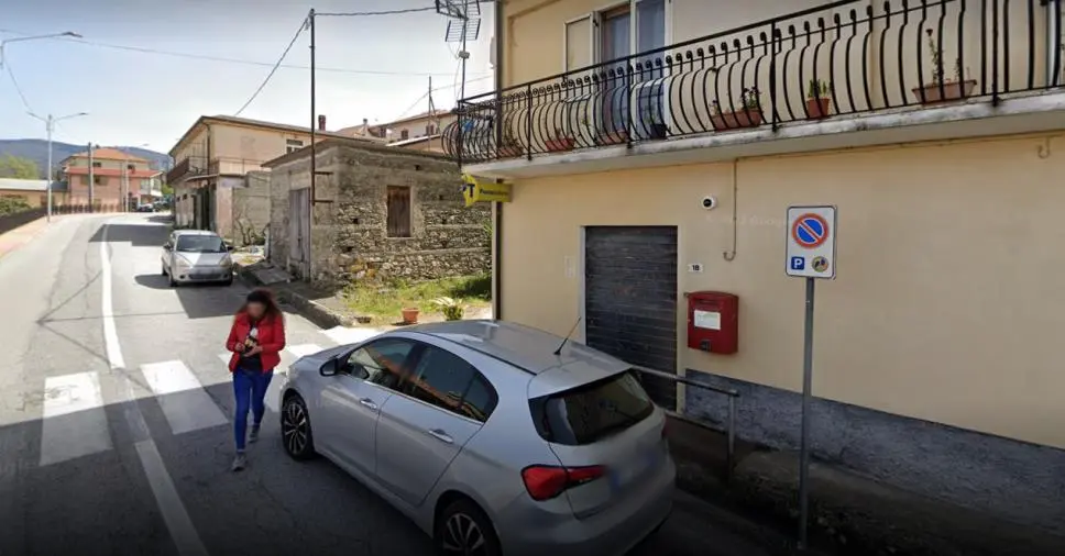 images A Martirano Lombardo cittadini senza ufficio postale: la denuncia del consigliere Vescio