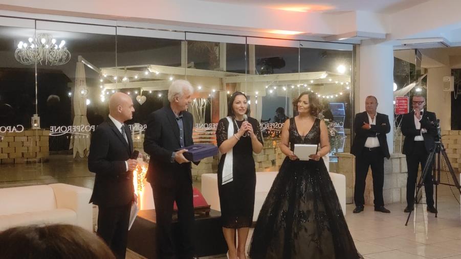 Palmi. Consegnato il Premio "Caposperone 2021": tra i premiati anche il rettore dell'UMG images Palmi. Consegnato il Premio "Caposperone 2021": tra i premiati anche il rettore dell'UMG