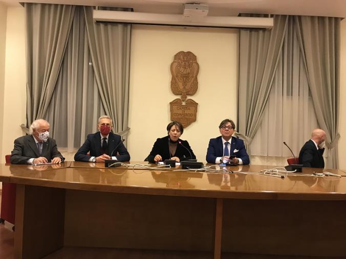 Confcommercio Catanzaro chiude il 2021 premiando le eccellenze dell’economia, della cultura e del sociale (I NOMI) images Confcommercio Catanzaro chiude il 2021 premiando le eccellenze dell’economia, della cultura e del sociale (I NOMI)