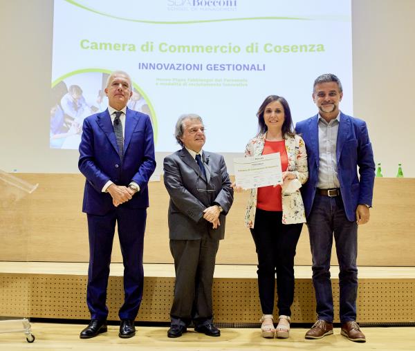 “Valore Pubblico: la PA che funziona”, l’Università Bocconi premia la Camera di commercio di Cosenza images “Valore Pubblico: la PA che funziona”, l’Università Bocconi premia la Camera di commercio di Cosenza