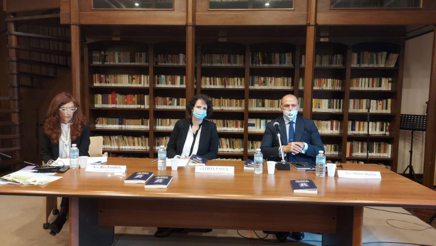 images "Con vistas al Tibidabo", il libro di Glória Paiva presentato alla Biblioteca comunale De Nobili di Catanzaro