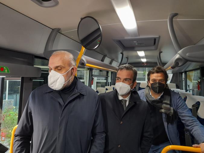 Presentata la nuova flotta autobus di FdC, Occhiuto: "Più efficiente il servizio per i calabresi" images Presentata la nuova flotta autobus di FdC, Occhiuto: "Più efficiente il servizio per i calabresi"