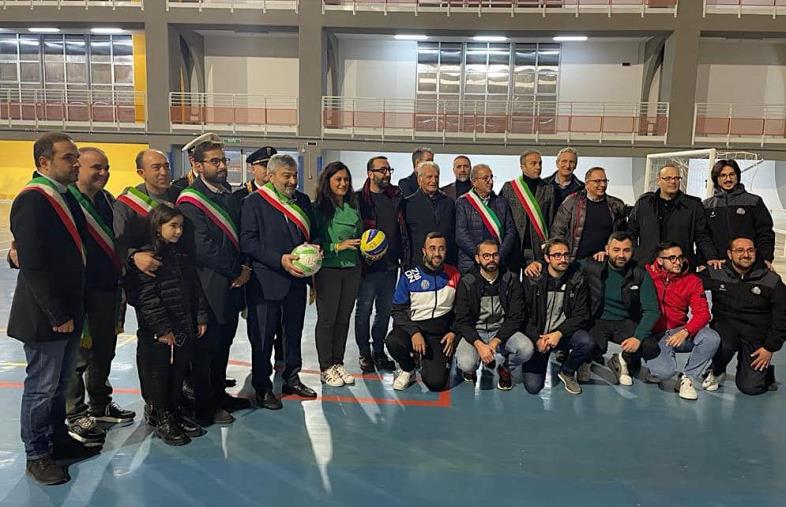 Riconsegnato il palazzo dello sport ad Amantea, Succurro: "Promessa mantenuta" images Riconsegnato il palazzo dello sport ad Amantea, Succurro: "Promessa mantenuta"
