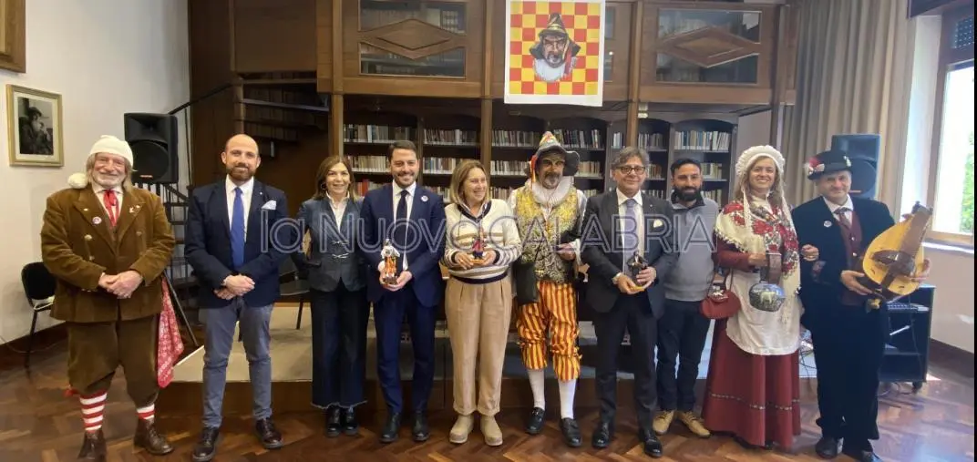 “Primavera in maschera” anima Catanzaro: un fine settimana all’insegna della cultura e delle tradizioni
 images “Primavera in maschera” anima Catanzaro: un fine settimana all’insegna della cultura e delle tradizioni