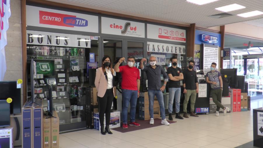 In Calabria la protesta dei negozi dei centri commerciali chiusi nei weekend: "Discriminati" images In Calabria la protesta dei negozi dei centri commerciali chiusi nei weekend: "Discriminati"