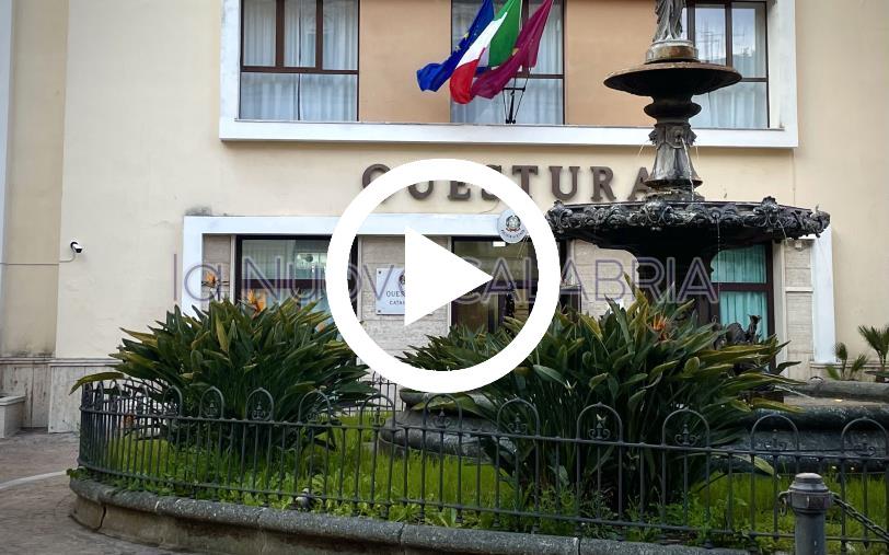 images Catanzaro, la polizia si "esercita" per affinare le tecniche di negoziazione in situazioni critiche 