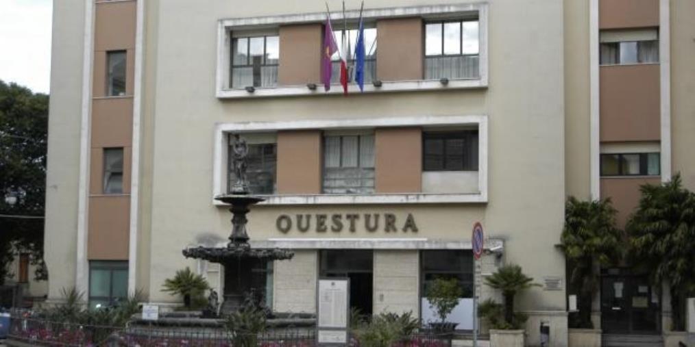 images Giro di prostituzione nel Catanzarese, 7 in manette. Coinvolto anche un poliziotto (I NOMI)