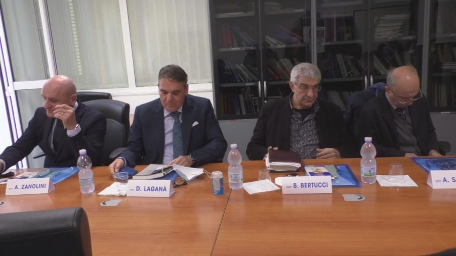 Presentate le giornate radiologiche calabresi, Bertucci: "Stiamo lottando col sangue, servono risorse" images Presentate le giornate radiologiche calabresi, Bertucci: "Stiamo lottando col sangue, servono risorse"