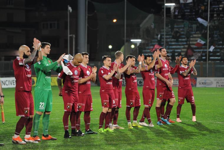 Reggina, un anno da incorniciare: 74 punti in 37 giornate images Reggina, un anno da incorniciare: 74 punti in 37 giornate