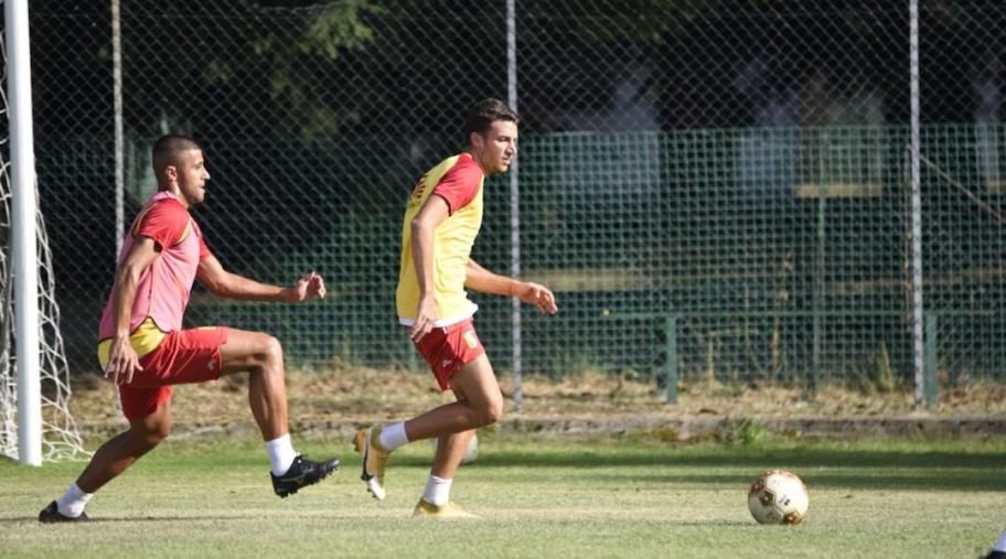 images Us Catanzaro 1929, palestra, lavoro tattico e partitella pomeridiana
