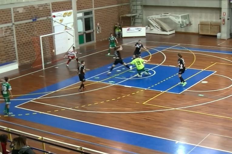 images CAMPIONATO DI CALCIO SERIE A 2. Royal team Lamezia-Femminile Molfetta 1-3  