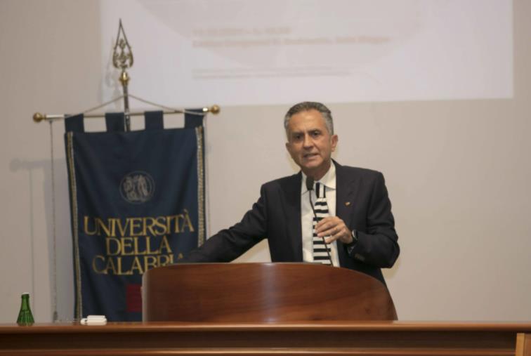 All’Unical una delega specifica per l’inclusione dei rifugiati, Leone: "Lo riteniamo un obbligo morale" images All’Unical una delega specifica per l’inclusione dei rifugiati, Leone: "Lo riteniamo un obbligo morale"