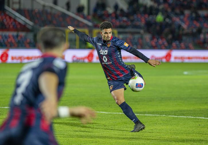 images L'incontro. Paolo Stanizzi mette in moto "La rosa della legalità" e si rivolge ai giovani 
per un cambiamento nella Pubblica Amministrazione e nella politica