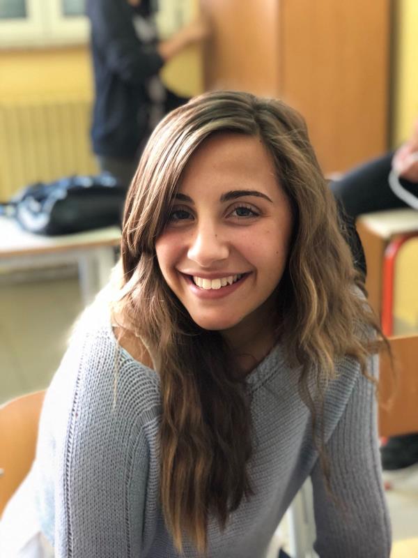 La maturità ai tempi del Covid/6. Roberta Muzzì (Liceo Fermi): “Noi studenti con i sogni incerti e il cuore infranto. Ai maturandi del futuro dico di vivere intensamente quell’ultimo anno” images La maturità ai tempi del Covid/6. Roberta Muzzì (Liceo Fermi): “Noi studenti con i sogni incerti e il cuore infranto. Ai maturandi del futuro dico di vivere intensamente quell’ultimo anno”