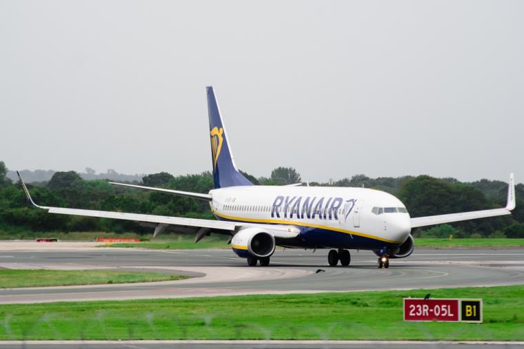 images Aeroporto dello Stretto, Ryanair raddoppia l'offerta 