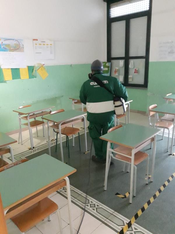 Cariati. Scuola, chiusa domani e sabato la "De Amicis": il plesso sarà sanificato e igienizzato dopo casi di positività tra gli alunni images Cariati. Scuola, chiusa domani e sabato la "De Amicis": il plesso sarà sanificato e igienizzato dopo casi di positività tra gli alunni