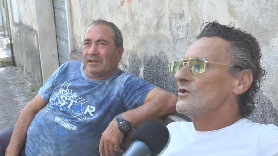 images Catanzaro. Il quartiere senz'acqua: Santa Maria, gli abitanti: "Indecente. E quando torna è sporca"