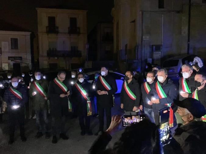 images A Chiaravalle nasce il “patto” dei sindaci contro il caro bollette: “Basta promesse, è tempo di fatti”
