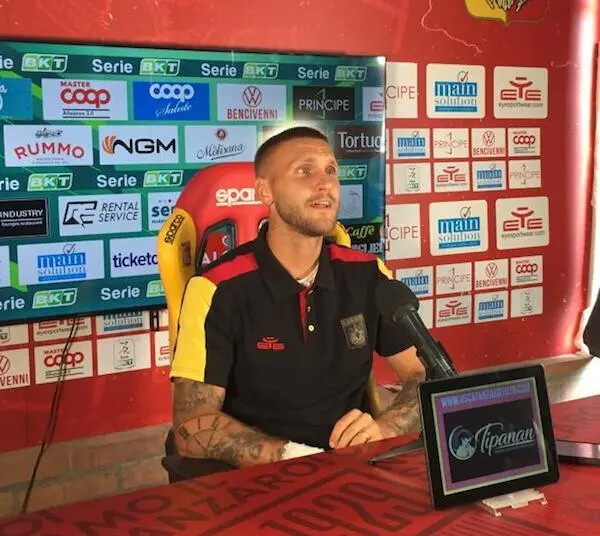 Scognamillo in sala stampa: "Buon inizio di torneo. Genova? La trasferta più bella da quando sono qui" images Scognamillo in sala stampa: "Buon inizio di torneo. Genova? La trasferta più bella da quando sono qui"