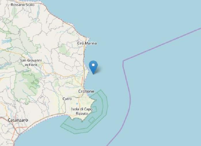 Antonio Petrocelli e il suo "Peraspina Perapoma" al Magna Graecia Book Festival (VIDEO) images Antonio Petrocelli e il suo "Peraspina Perapoma" al Magna Graecia Book Festival (VIDEO)