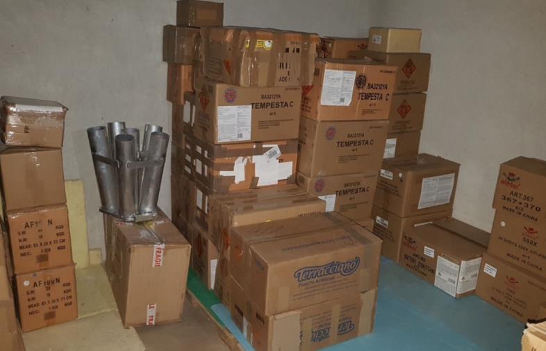 images Crotone, sequestrati 63 chili di fuochi d’artificio illegali per capodanno: una persona denunciata