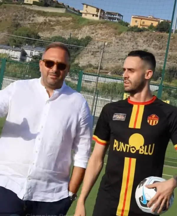 Calcio, Promozione: colpo d'Eccellenza dello Sporting Catanzaro Lido. Ecco Marco Calio' images Calcio, Promozione: colpo d'Eccellenza dello Sporting Catanzaro Lido. Ecco Marco Calio'