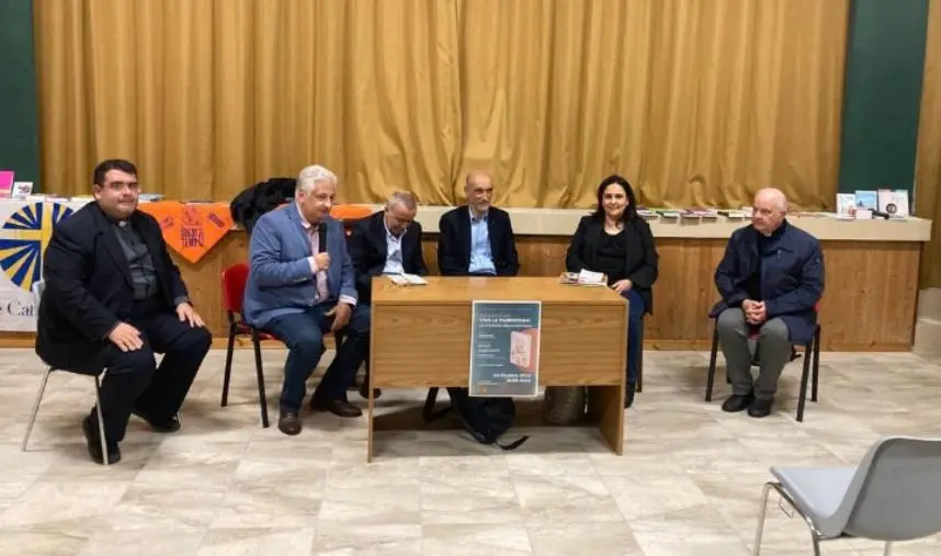 images Catanzaro, molto partecipata l'uscita di "Viva la parrocchia" a S. Pio X con il Vaticanista Romeo