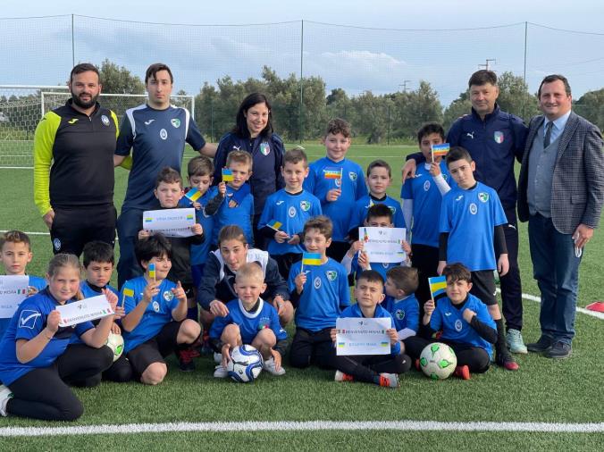 Misha, il bimbo ucraino accolto a Simeri Crichi in famiglia e sul campo di calcio images Misha, il bimbo ucraino accolto a Simeri Crichi in famiglia e sul campo di calcio