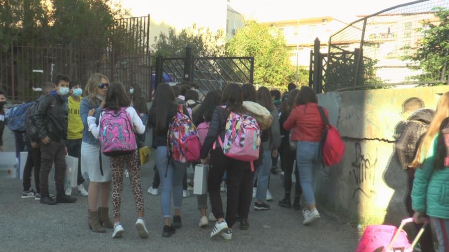 images Calabria zona rossa. Le scuole dal 7 aprile: in presenza asili, elementari e prima media. Il resto in Dad 