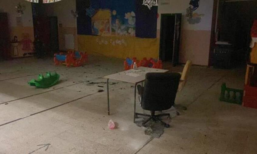 images Appiccano incendio in una scuola di Isola Capo Rizzuto: fiamme subito domate