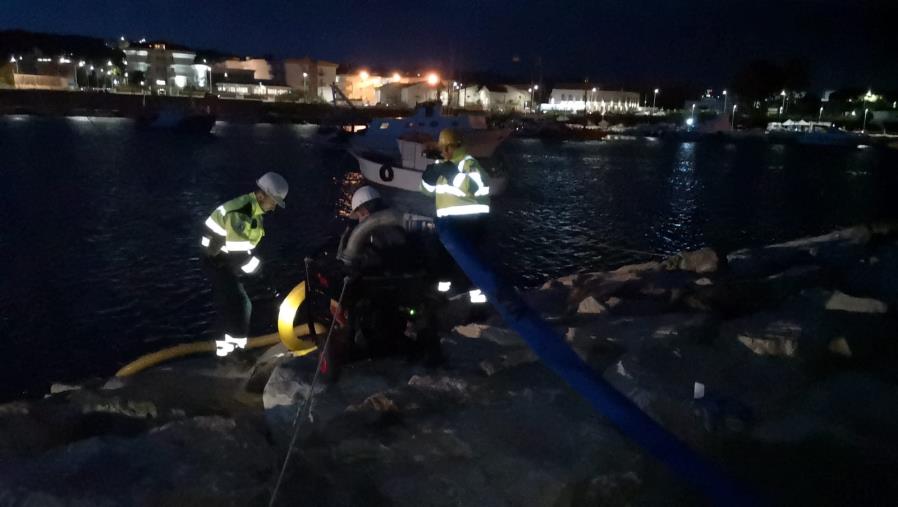 Us Catanzaro 1929, Tutto pronto per un derby d'alta quota dal profumo di grande calcio.
Un migliaio di tifosi al seguito images Us Catanzaro 1929, Tutto pronto per un derby d'alta quota dal profumo di grande calcio.
Un migliaio di tifosi al seguito