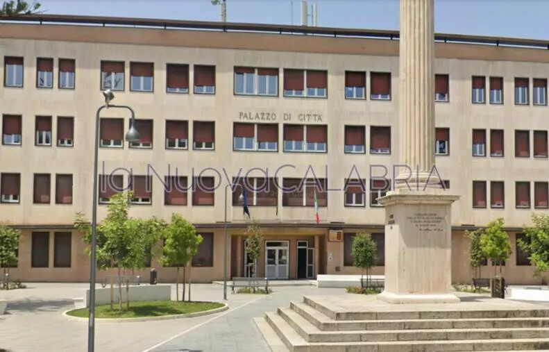 L'ombra del dissesto sul Comune di Soverato: riconosciuto debito idrico da 7 milioni di euro images L'ombra del dissesto sul Comune di Soverato: riconosciuto debito idrico da 7 milioni di euro