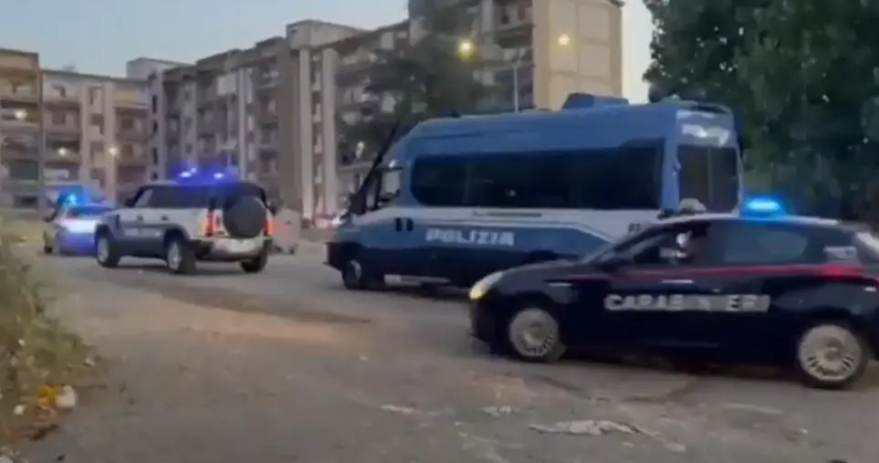 images Operazione interforze ad "alto impatto" nel Lametino, tra degrado, armi e stupefacenti