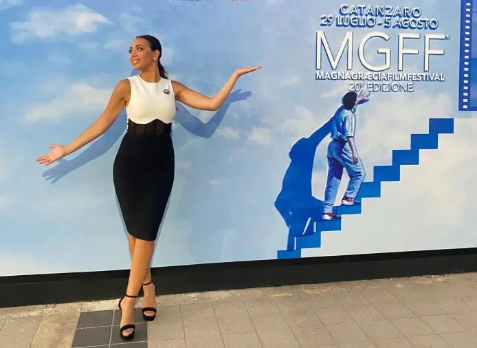 La modella catanzarese Silvia Felicetta nelle vesti di hostess al Magna Græcia Film Festival images La modella catanzarese Silvia Felicetta nelle vesti di hostess al Magna Græcia Film Festival