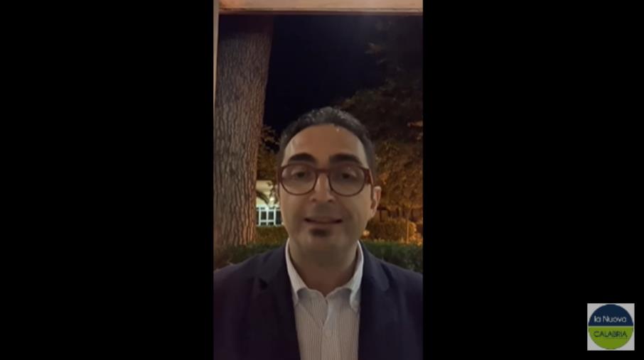 Polistena, sindaco e amministratori si decurtano gli stipendi per finanziare giovani inoccupati images Polistena, sindaco e amministratori si decurtano gli stipendi per finanziare giovani inoccupati